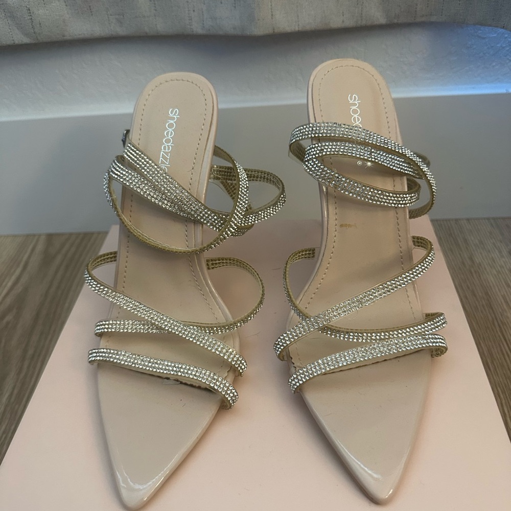 Shoe Dazzle Nude and Gold Strappy Heels